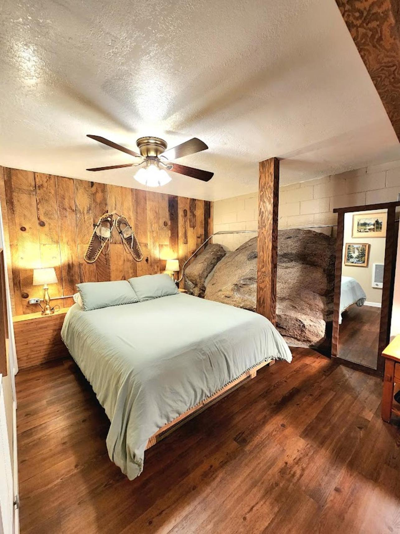 Bear Cave- Pet Friendly Suite In Shaver Lake Exterior photo